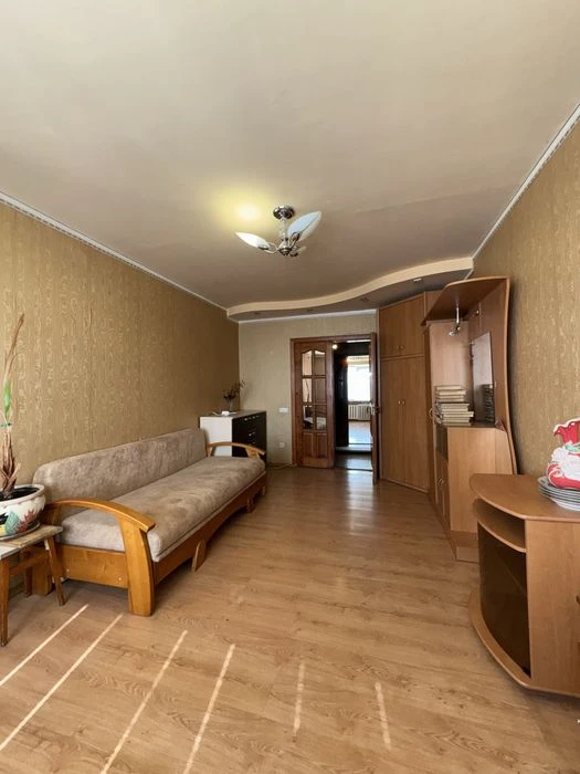 Продам 3-х комн. квартиру на Таирова