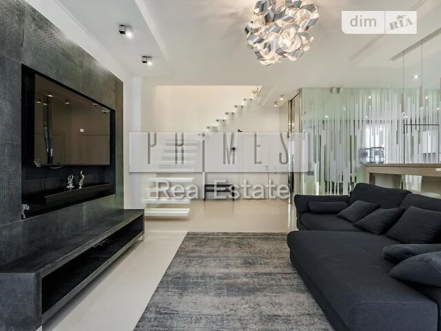 Sale of 3-room apartment 122 sq. m. on Mykola Mikhnovsky Blvd. 14-