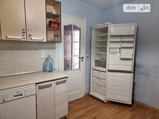 Sale of 4-room apartment 104 sq. m on Levka Lukyanenka St. 2/12 •
