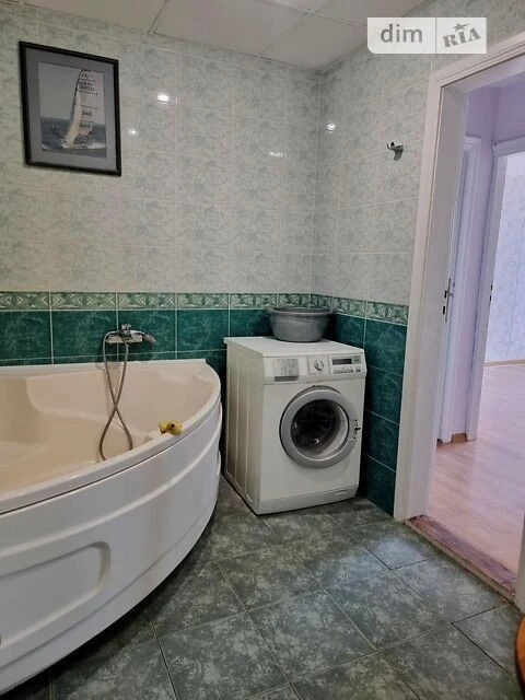 Sale of 4-room apartment 104 sq. m on Levka Lukyanenka St. 2/12 •
