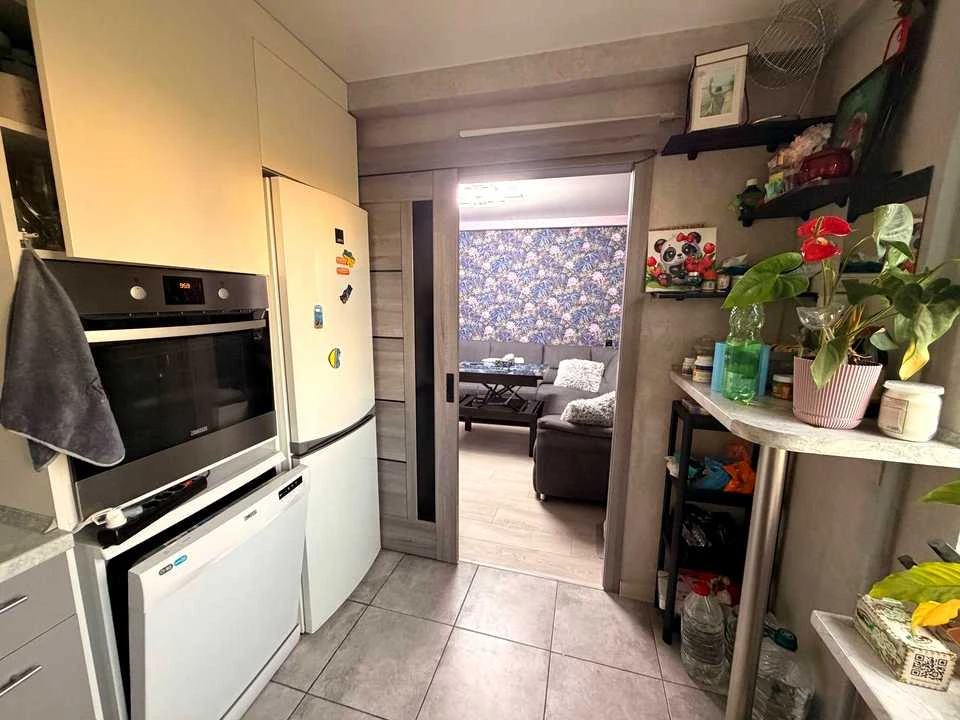 Apartment. Kyiv, Romana Ratushnogo St. (Volgogradskaya)
