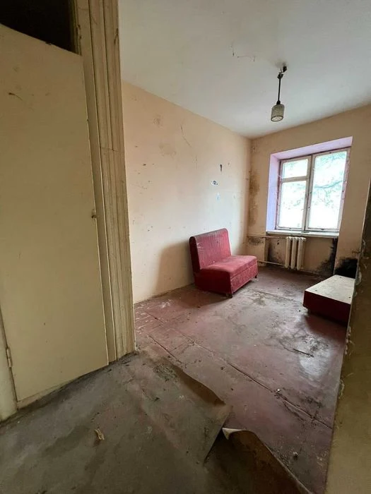 Продаж 2-кім. вул. Таджицька, гуртожиток сімейного типу. БЕЗ