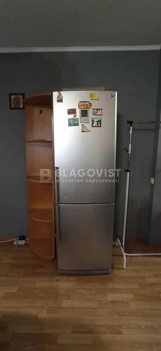 Urgent sale 3k Dacha 53 3 bedrooms
