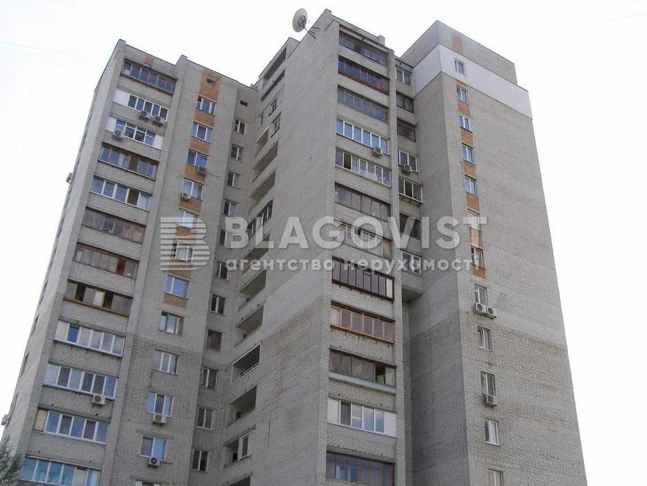 Urgent sale 3k Dacha 53 3 bedrooms
