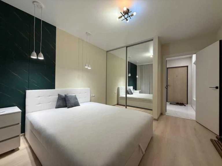 Продажа: 1-комнатная квартира 41 м², Михаила Максимовича ул.,