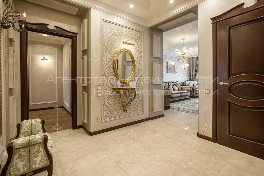 Residential complex Novopecherskie Lipki 3 rooms 115m2 Expensive renovation Verkhoglyad