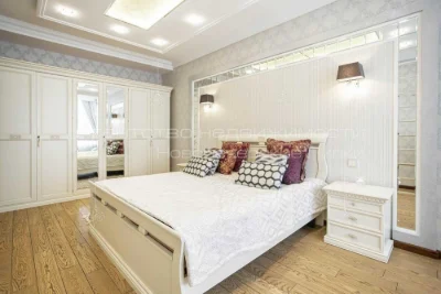 Residential complex Novopecherskie Lipki 3 rooms 115m2 Expensive renovation Verkhoglyad