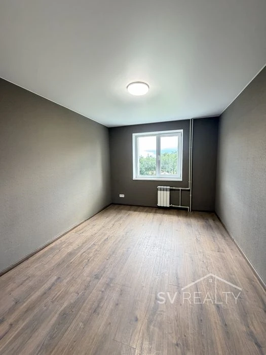 Two-room apartment in a new house, Aleksandrovsk