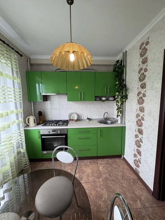Продается 2-х комнатная кварттра.