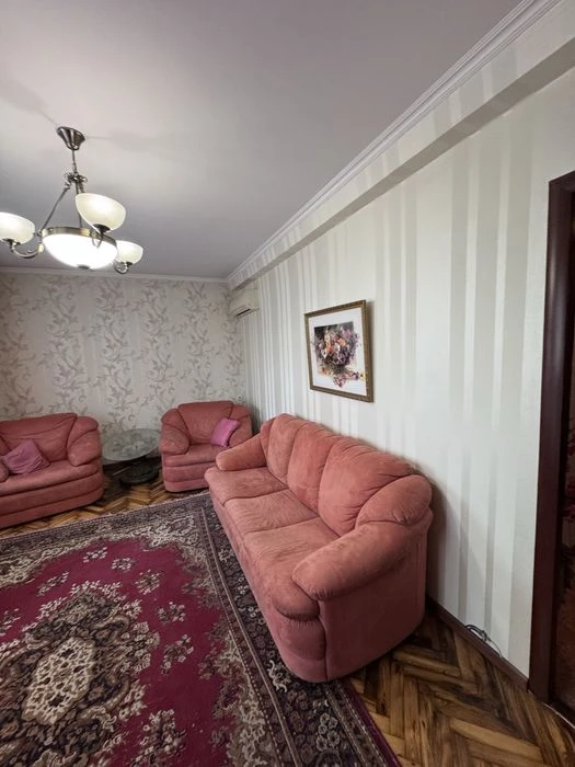 Продается 2-х комнатная кварттра.