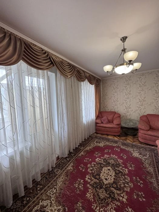 Продается 2-х комнатная кварттра.