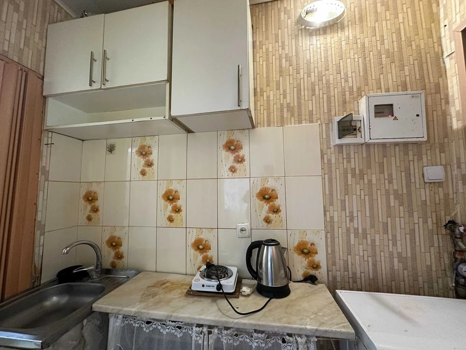 Продам 1-комн. квартиру на ул. Лазарева