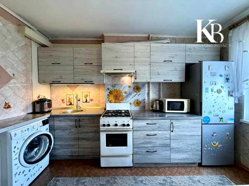 Apartment. Dnipro, Lyubarskogo St. (Bialostokskogo)