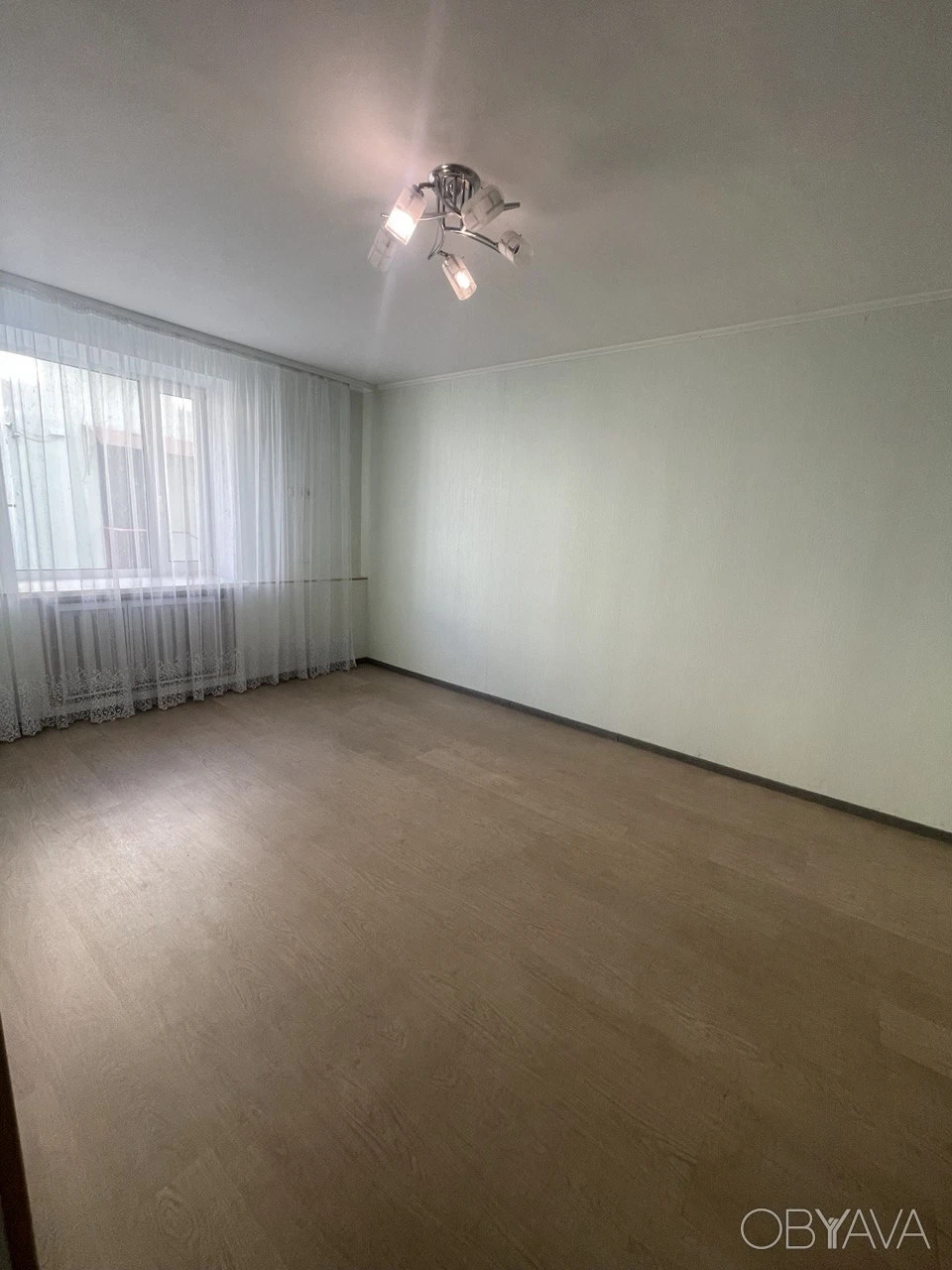 I will sell a 3-room apartment in Podil, Kostyantynivska St., 21, Kon