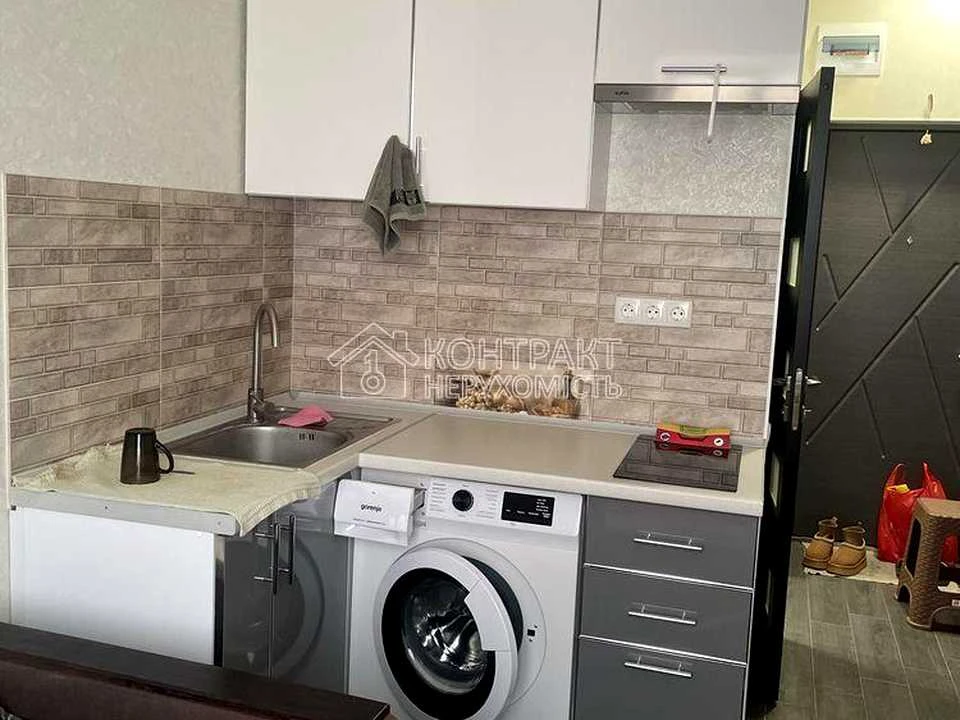 Apartment. Kharkiv, Mykhailyka St. (Vysochinenka)