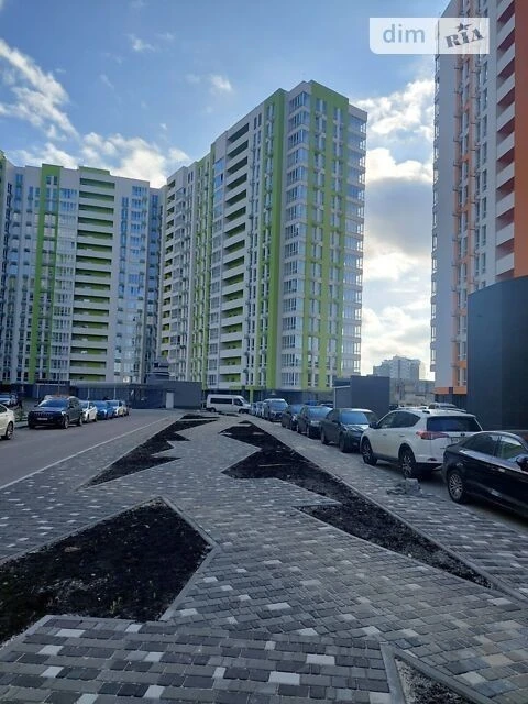 Продаж 1к квартири 41 кв. м на вул. Бердника Олеся • ID 3472