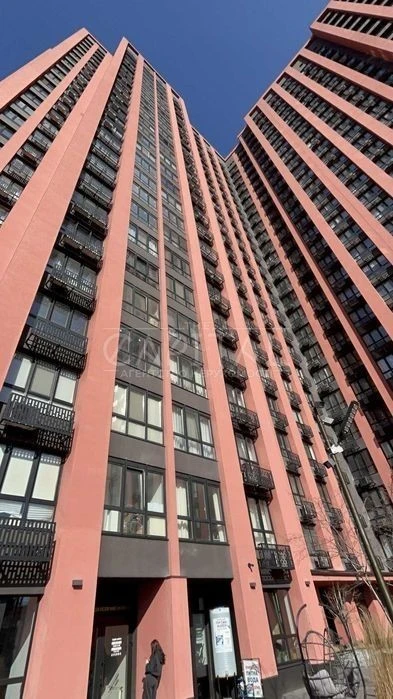For sale / Apartment / 42 m2 / Dock32 residential complex / Podilskyi district
