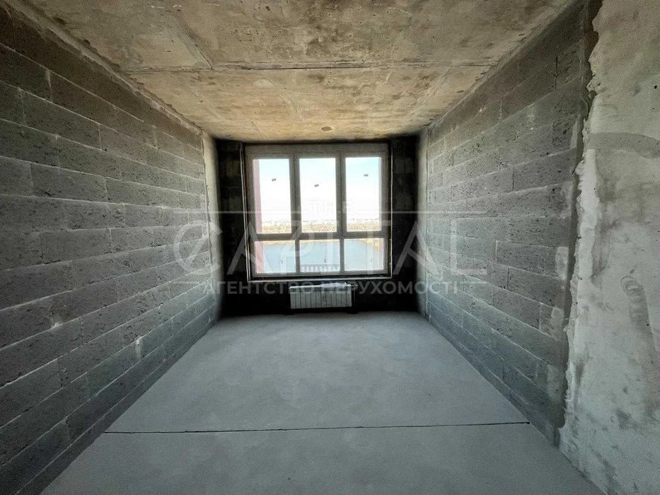 For sale / Apartment / 42 m2 / Dock32 residential complex / Podilskyi district