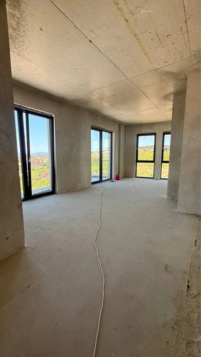 Продаж квартири бізнес-класу в ЖК Grand Hills, Ужгород