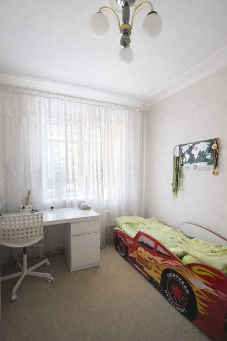Selling a 4-room apartment (4/9), Pyatikhatki, BAM, Kurchatov! Certified.