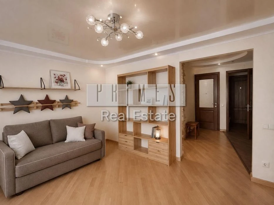 Sale of 3-room apartment 70.4 sq. m. on Zvirynetska St. 61A • ID 3
