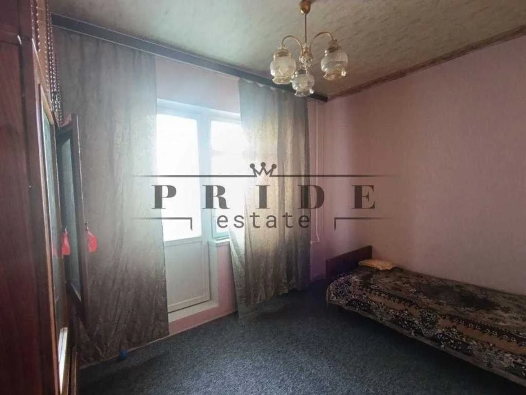 Sale of a 3-room apartment of 70 m², Roman Shukhevich Avenue,