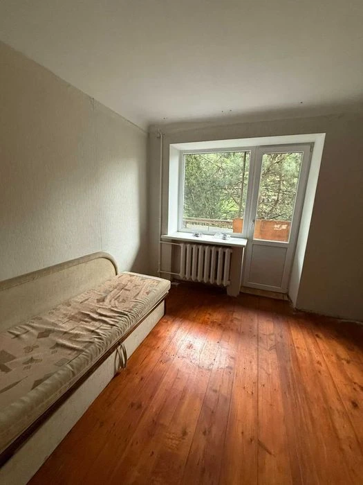 I will sell a 1-room apartment, Bul. Belforsky, 2nd floor