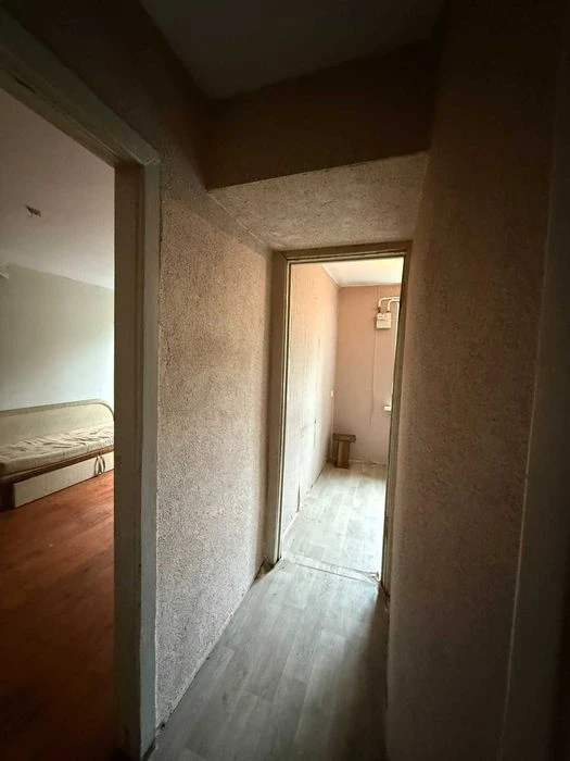 I will sell a 1-room apartment, Bul. Belforsky, 2nd floor