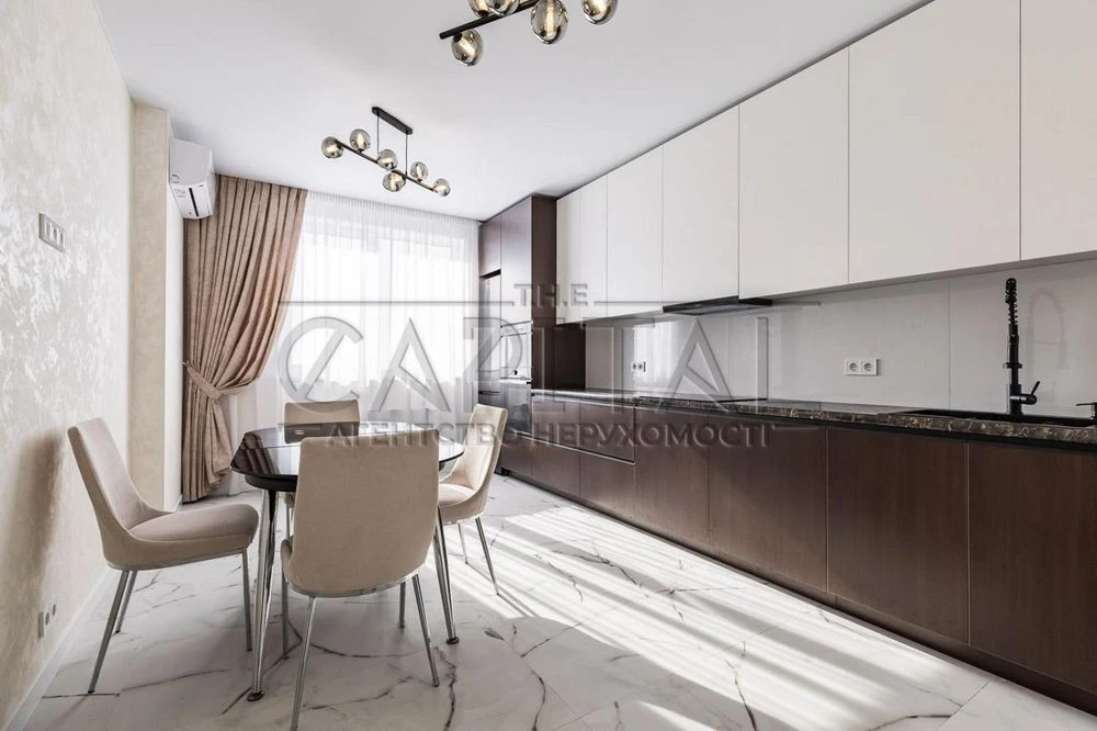 For sale / Apartment / 72 m2 / OK'LAND residential complex / Solomyanskyi district