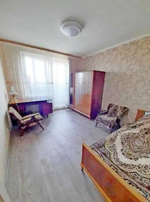 Продам 3 комнатную квартиру у порога метро Холодная Гора