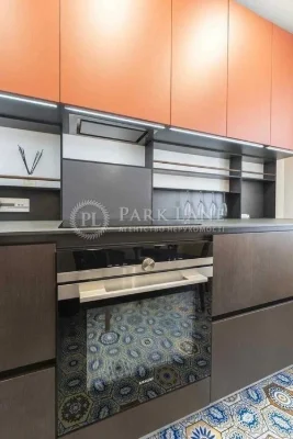 Darnytskyi Bez %% 3k, newly renovated, Urlivska, 36, Akhmatovaya
