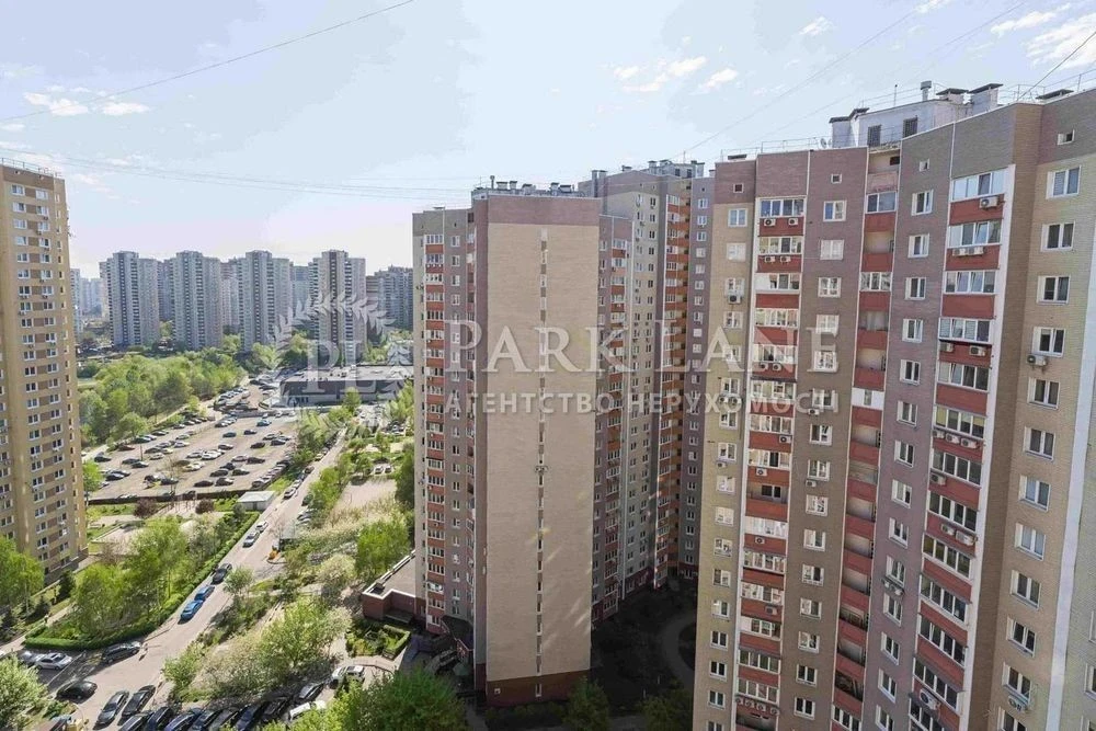 Darnytskyi Bez %% 3k, newly renovated, Urlivska, 36, Akhmatovaya