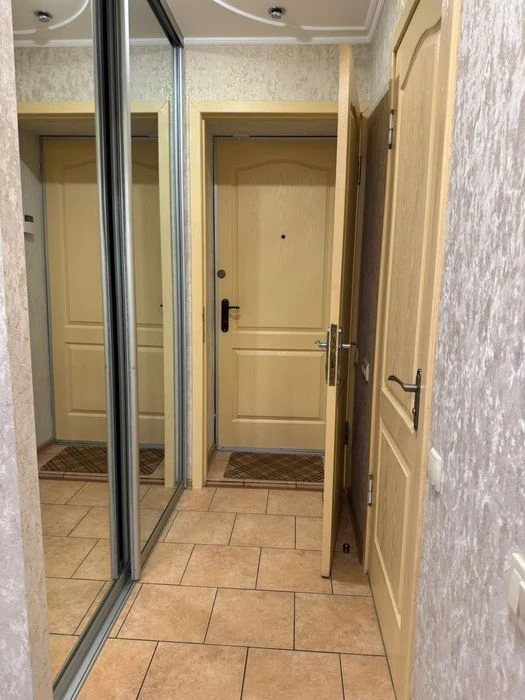 Sale of 1 renovated apartment for business. Pr. Jubilee