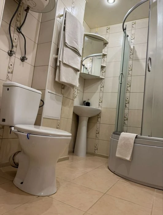 Sale of 1 renovated apartment for business. Pr. Jubilee