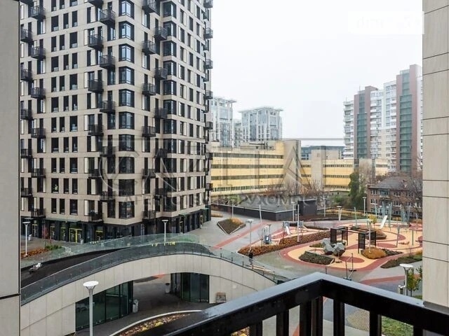 Sale of 4-room apartment 120 sq. m. on Vasylya Tyutyunnyka 39/2 •