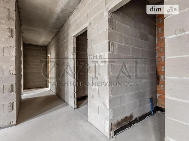 Sale of 4-room apartment 120 sq. m. on Vasylya Tyutyunnyka 39/2 •