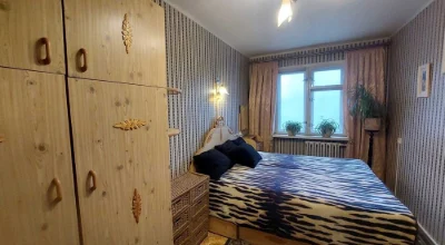 Продается 4-комнатная квартира, ул. Генерала Петрова/ Радост