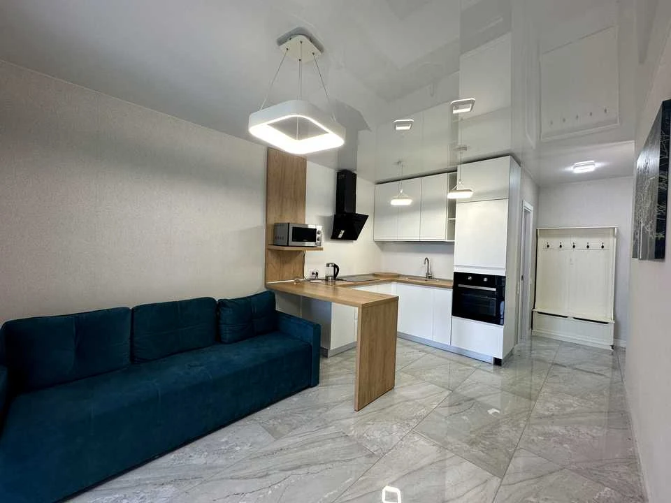 Apartment. Dnipro, Naberezhna Peremohy st.