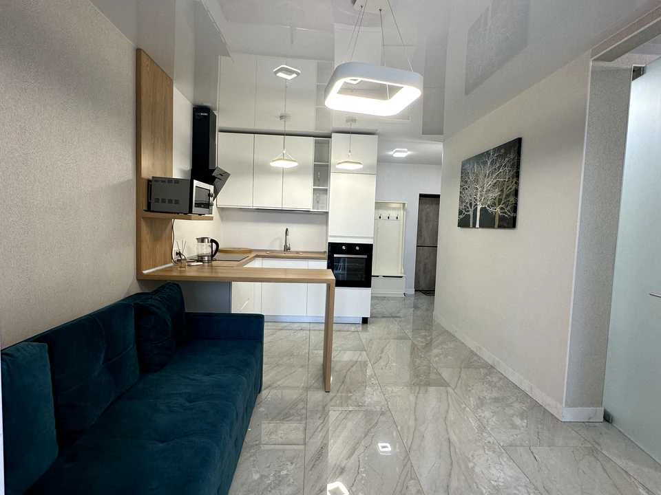 Apartment. Dnipro, Naberezhna Peremohy st.