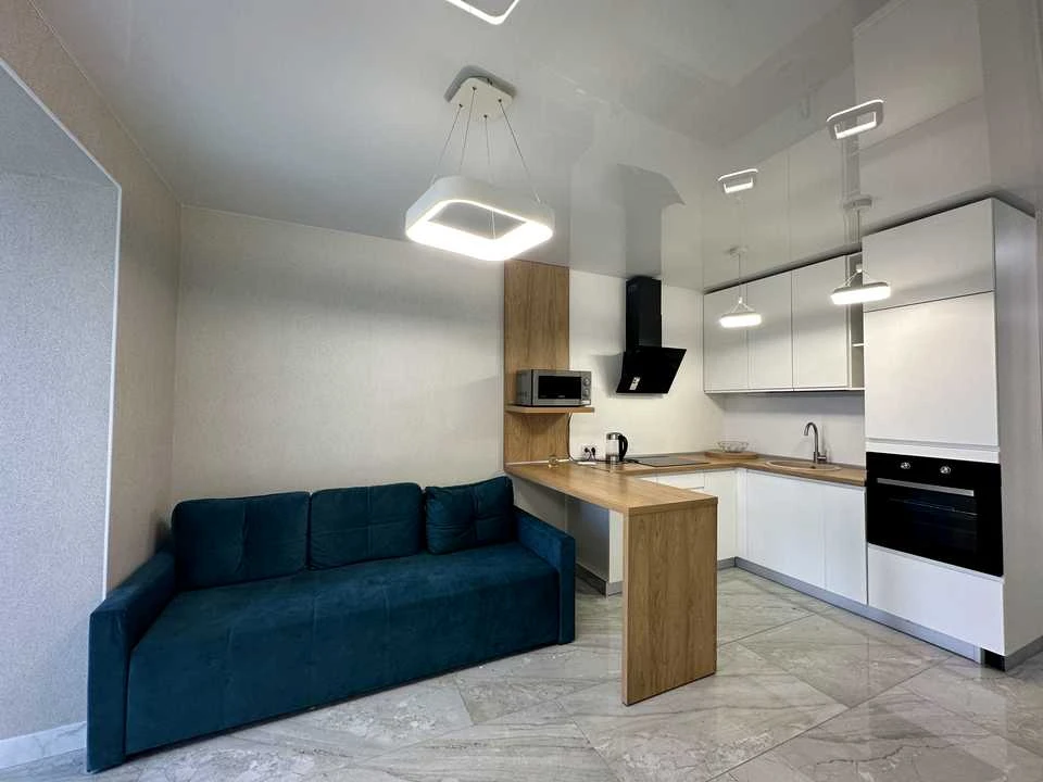 Apartment. Dnipro, Naberezhna Peremohy st.