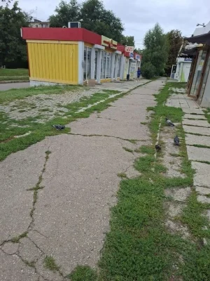 Продам 2 кімнатну квартиру гостиного типу на Одеській Монюшк