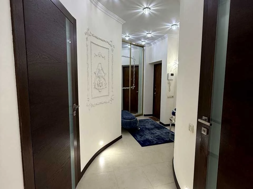 Apartment. Odesa, Champagne Avenue.