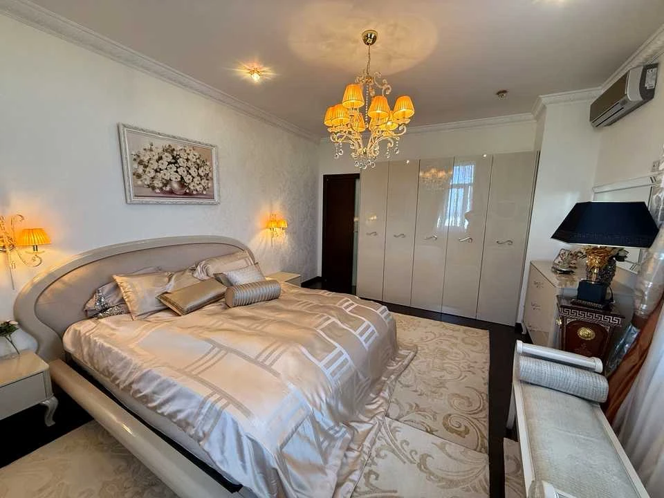 Apartment. Odesa, Champagne Avenue.