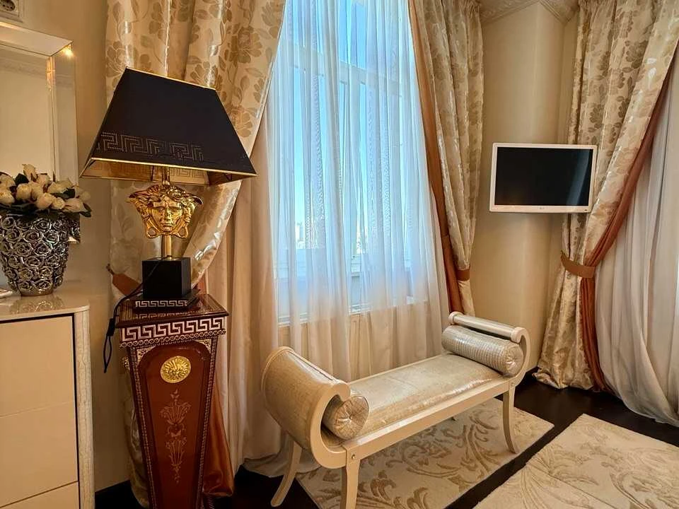 Apartment. Odesa, Champagne Avenue.