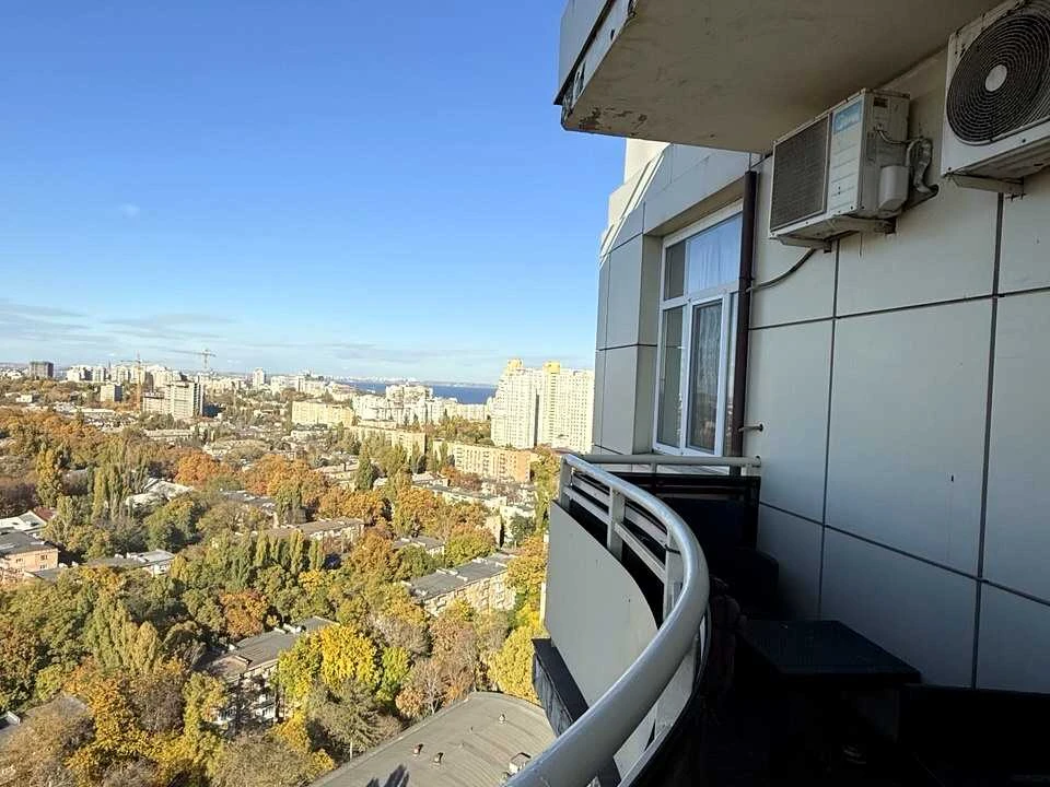 Apartment. Odesa, Champagne Avenue.