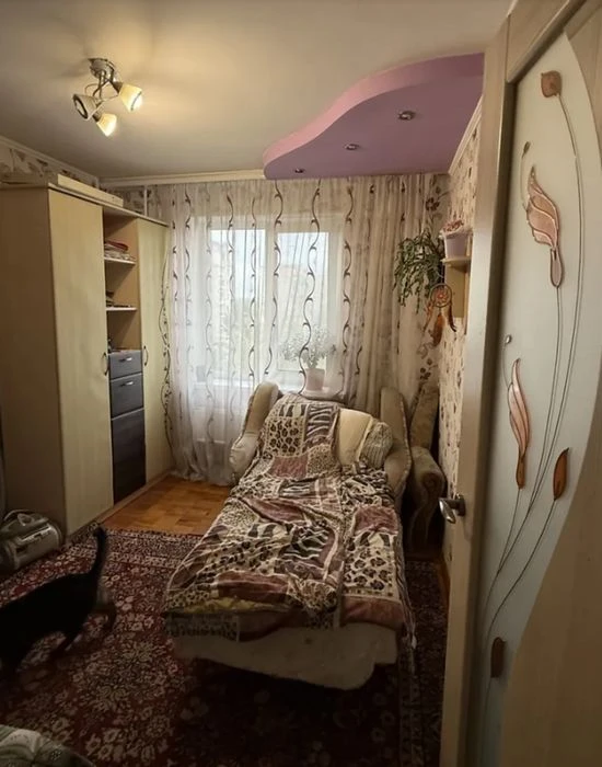 Затишна 3к з ремонтом. Мінімальне оформлення 39210