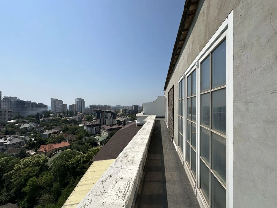 Эксклюзивный пентхаус с террасой в Аркадии.