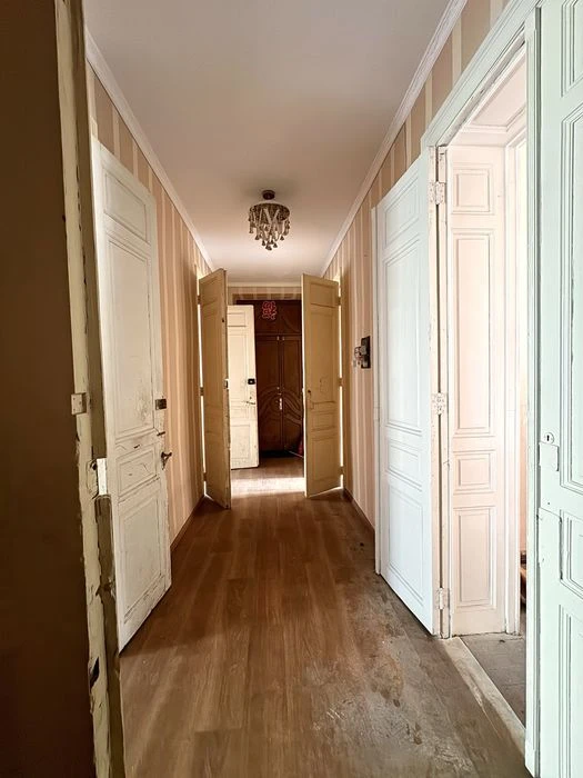 Большая квартира 210 м² в историческом центре Одессы Украина