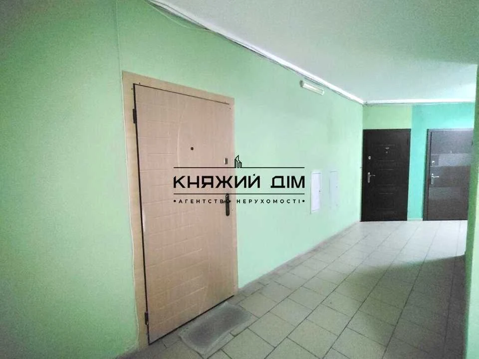 Apartment. Kyiv, Svitla St.