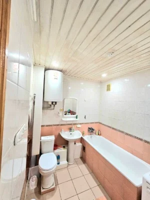 For sale 3 rooms 10 min. Kholodna Gora Zalyutino